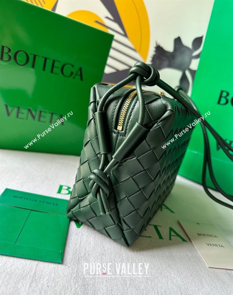 Bottega Veneta Small Loop Camera Bag in Intrecciato Leather Raintree Green 2023 736130 (WT-231212047)