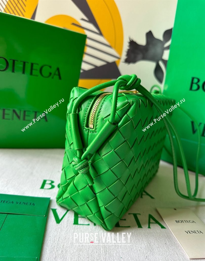 Bottega Veneta Small Loop Camera Bag in Intrecciato Leather Parakeet Green 2023 736130 (WT-231212048)