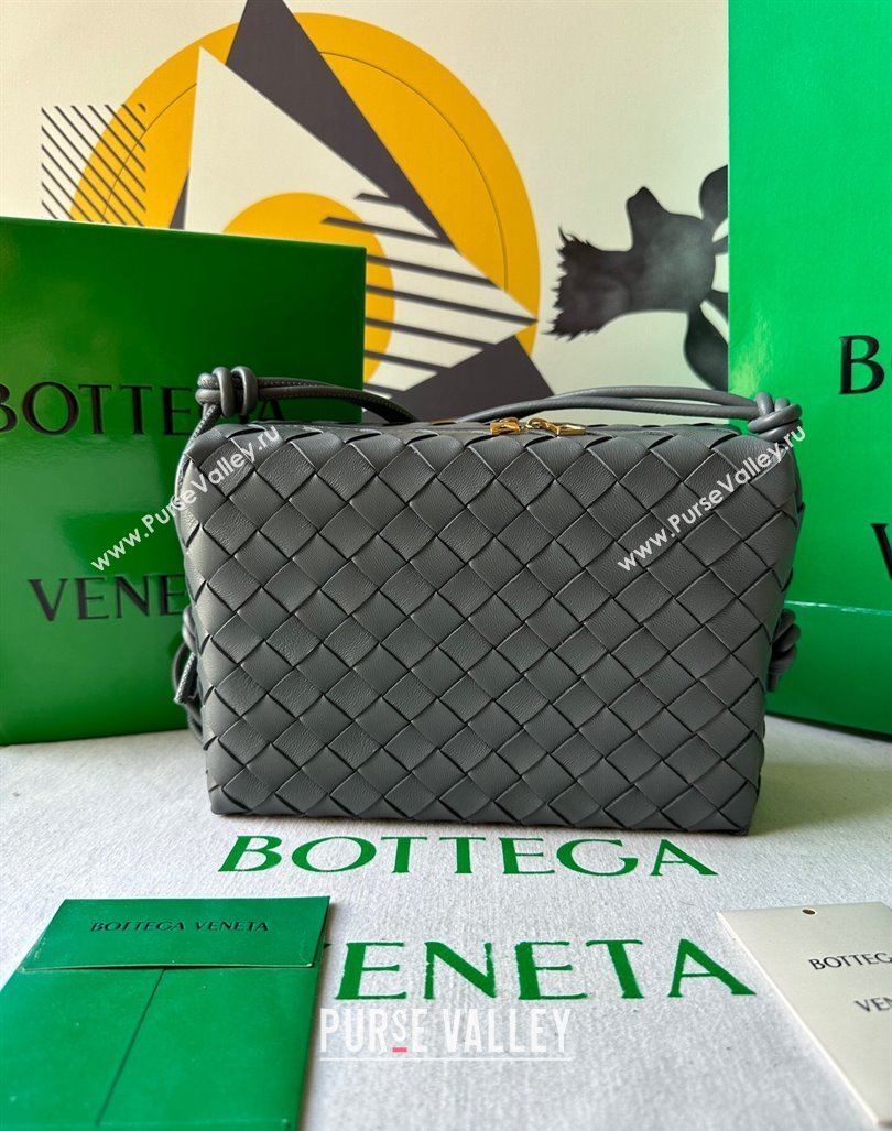 Bottega Veneta Small Loop Camera Bag in Intrecciato Leather Thunder Grey 2023 736130 (WT-231212050)