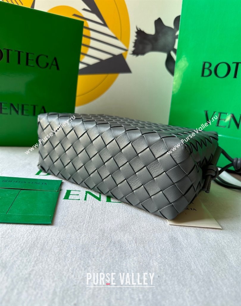 Bottega Veneta Small Loop Camera Bag in Intrecciato Leather Thunder Grey 2023 736130 (WT-231212050)