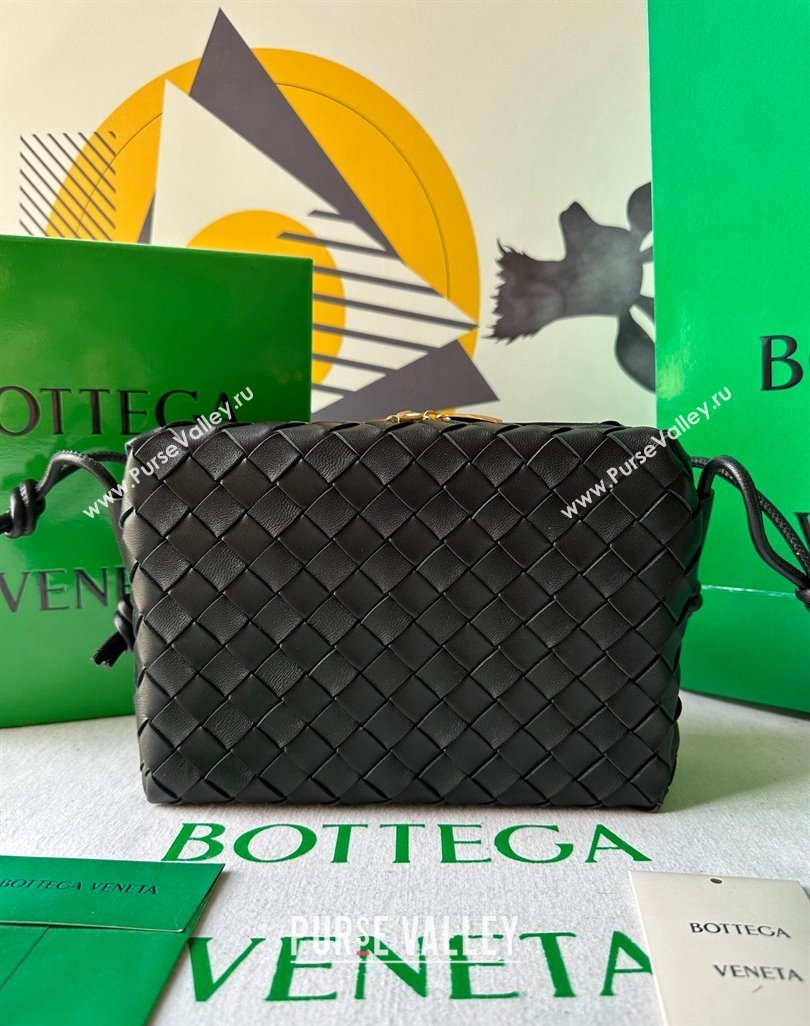 Bottega Veneta Small Loop Camera Bag in Intrecciato Leather Black 2023 736130 (WT-231212051)