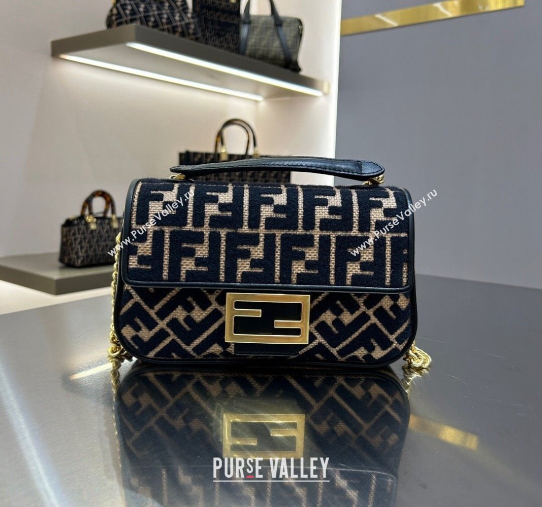 Fendi Baguette Chain Midi Bag in Raffia Straw with Black tapestry fabric FF motif 2023 (AF-231211016)