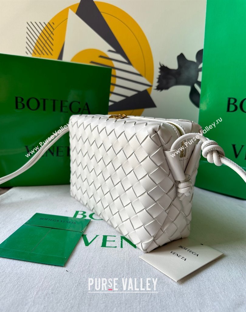 Bottega Veneta Small Loop Camera Bag in Intrecciato Leather White 2023 736130 (WT-231212052)