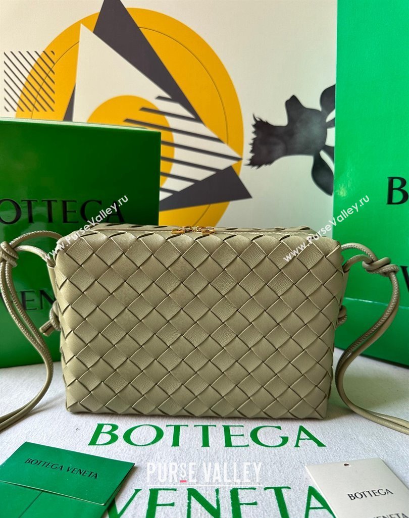 Bottega Veneta Small Loop Camera Bag in Intrecciato Leather Travetine Green 2023 736130 (WT-231212053)