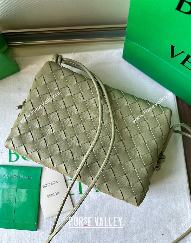 Bottega Veneta Small Loop Camera Bag in Intrecciato Leather Travetine Green 2023 736130 (WT-231212053)