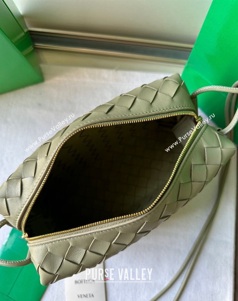 Bottega Veneta Small Loop Camera Bag in Intrecciato Leather Travetine Green 2023 736130 (WT-231212053)