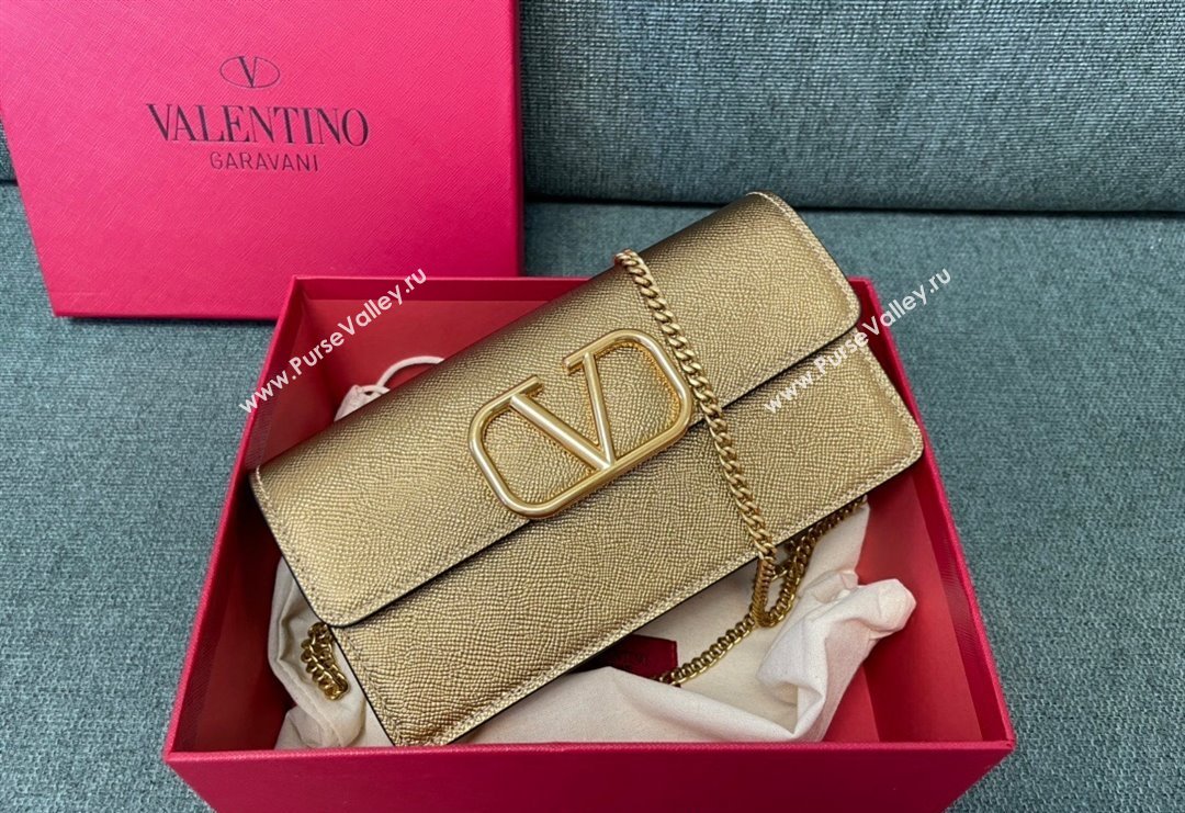 Valentino VLogo Signature Grainy Calfskin Wallet with Chain Gold 2023 VLTN0093 (JD-231211070)