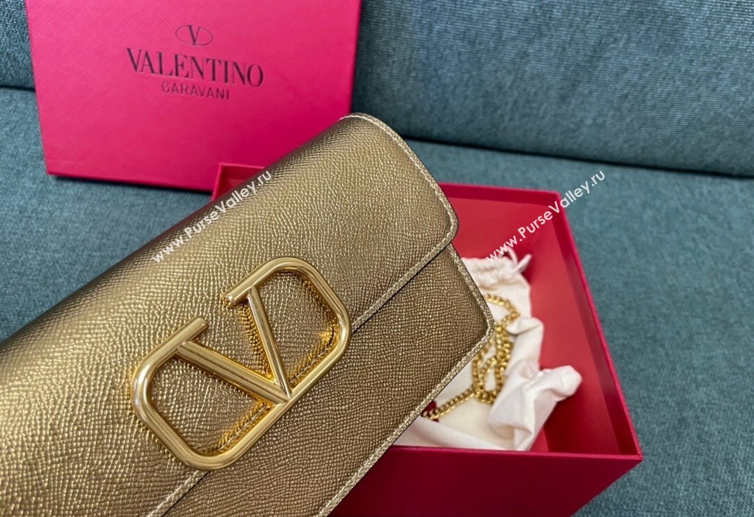 Valentino VLogo Signature Grainy Calfskin Wallet with Chain Gold 2023 VLTN0093 (JD-231211070)