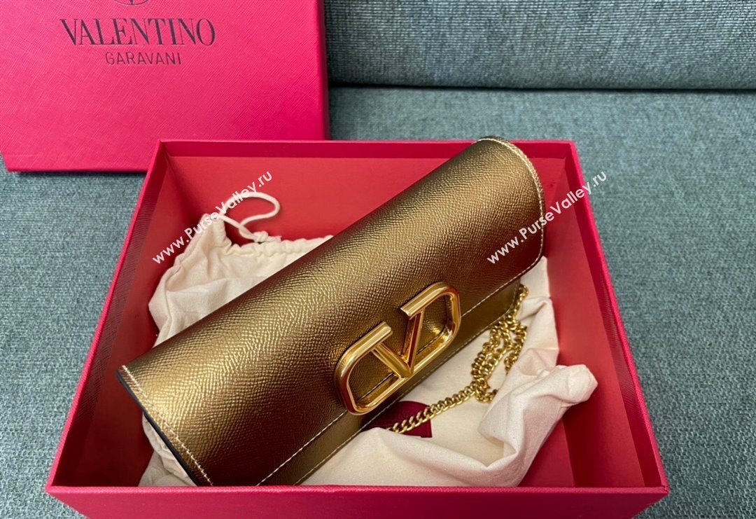 Valentino VLogo Signature Grainy Calfskin Wallet with Chain Gold 2023 VLTN0093 (JD-231211070)