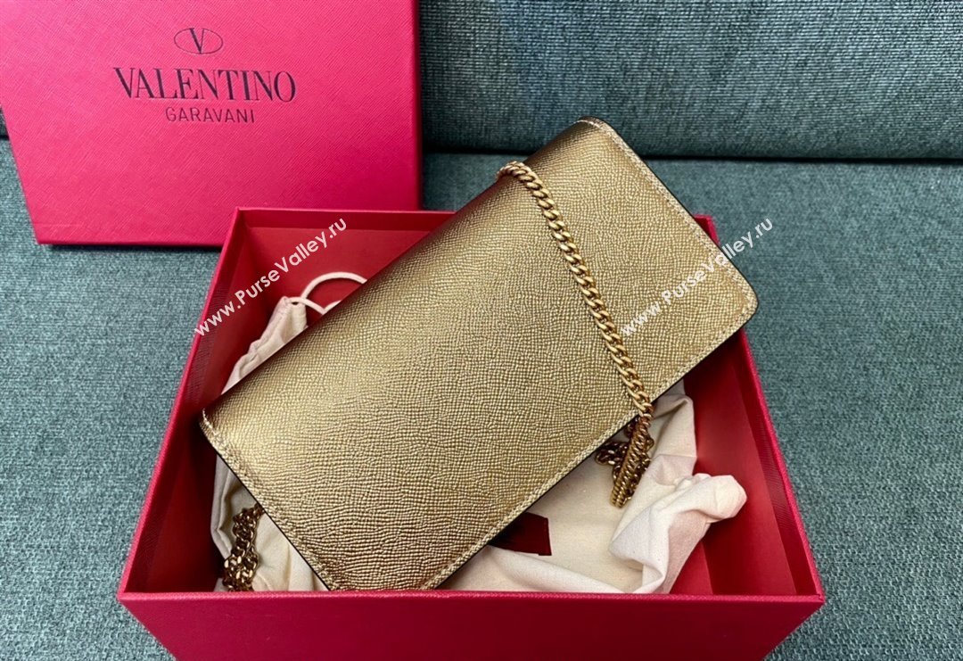 Valentino VLogo Signature Grainy Calfskin Wallet with Chain Gold 2023 VLTN0093 (JD-231211070)