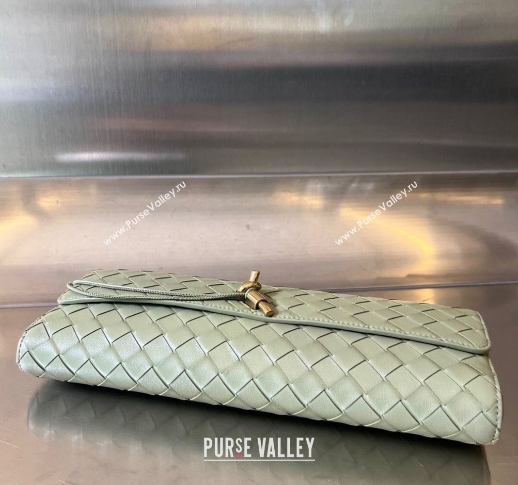 Bottega Veneta Long Clutch Bag Andiamo With Handle in Intrecciato Leather Travetine Green 2023 741511 (WT-231212054)