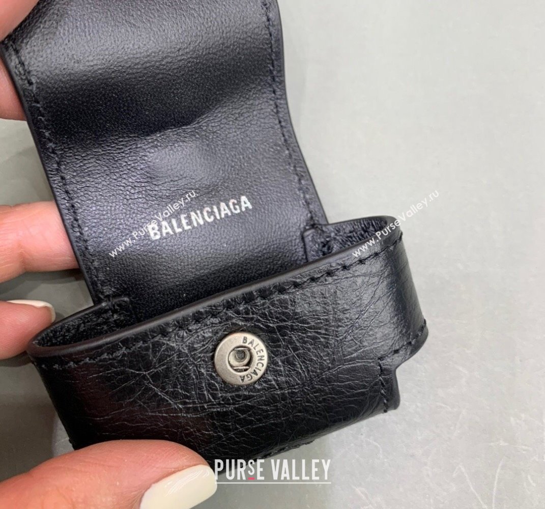 Balenciaga Le Cagole Men Crossbody Bag in black Arena lambskin, aged-silver hardware 2025 (JM-250408119)