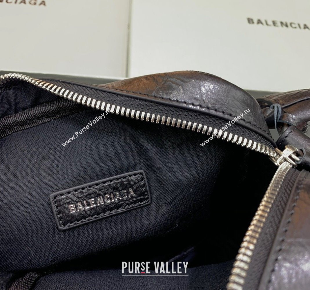 Balenciaga Le Cagole Men Crossbody Bag in black Arena lambskin, aged-silver hardware 2023 (JM-231211106)