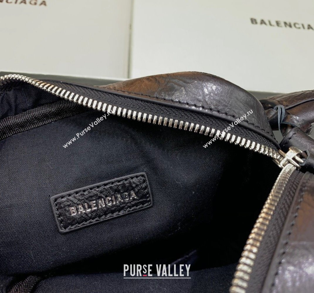 Balenciaga Le Cagole Men Crossbody Bag in black Arena lambskin, aged-silver hardware 2025 (JM-250408119)