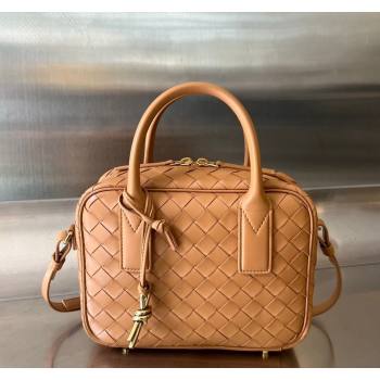 Bottega Veneta Small Getaway Top Handle Bag in Intrecciato Leather Light Brown 2023 776736 (WT-231212061)