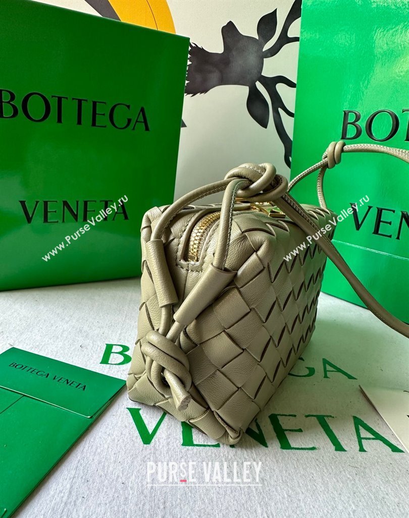 Bottega Veneta Mini Loop Camera Bag in Intrecciato Leather Travetine Green 2023 723547 (WT-231212038)