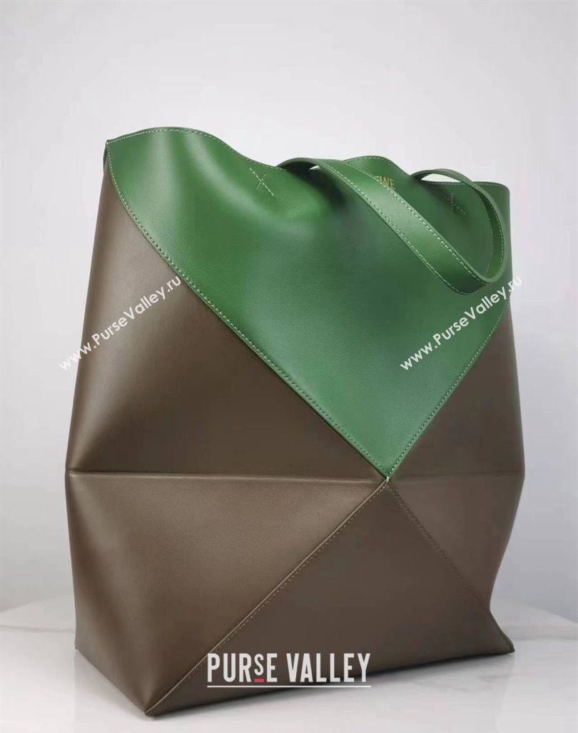 Loewe Large Puzzle Fold Tote in patchwork calfskin Umber Grey/Hunter Green 2023 (Ys-231211052)