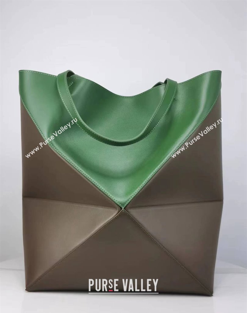 Loewe Large Puzzle Fold Tote in patchwork calfskin Umber Grey/Hunter Green 2023 (Ys-231211052)