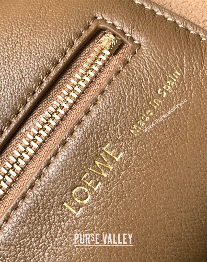 Loewe Small Squeeze bag in nappa lambskin Light Brown 2023 (Ys-231211054)