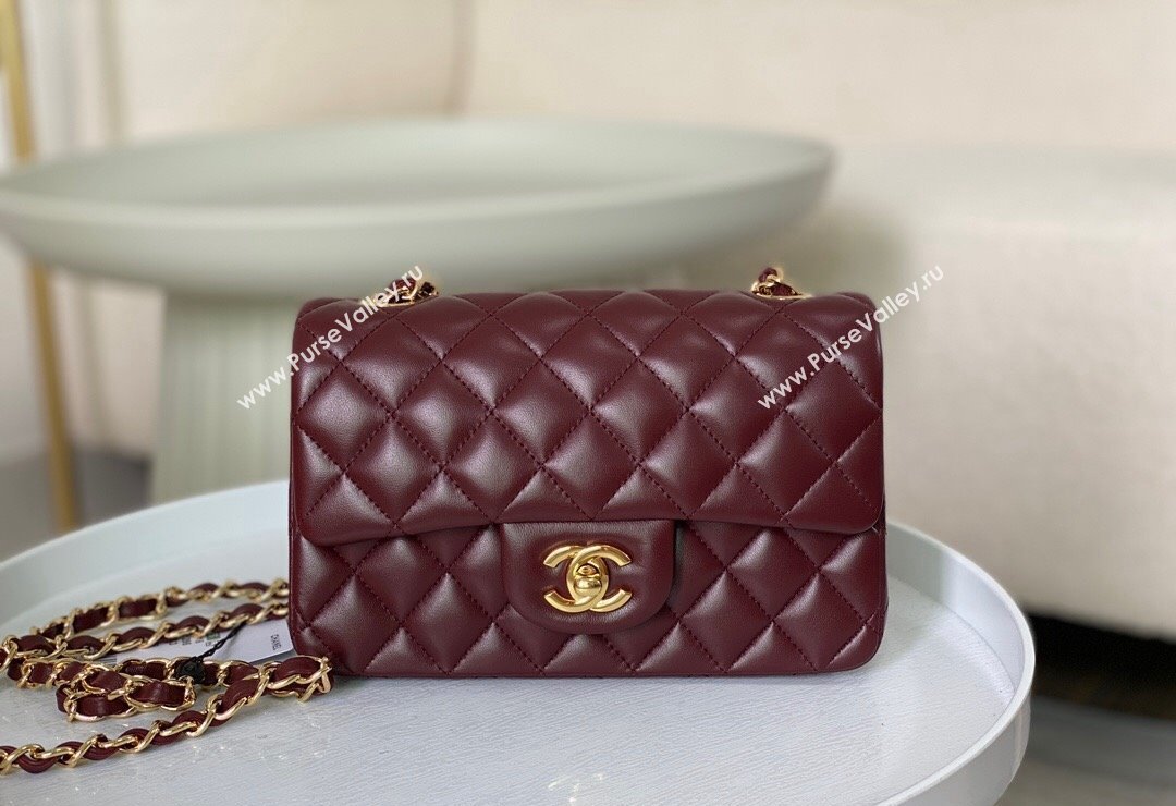 Chanel Lambskin Classic Mini Flap Bag A69900 Burgundy/Gold 2023 (sm-2312260135)