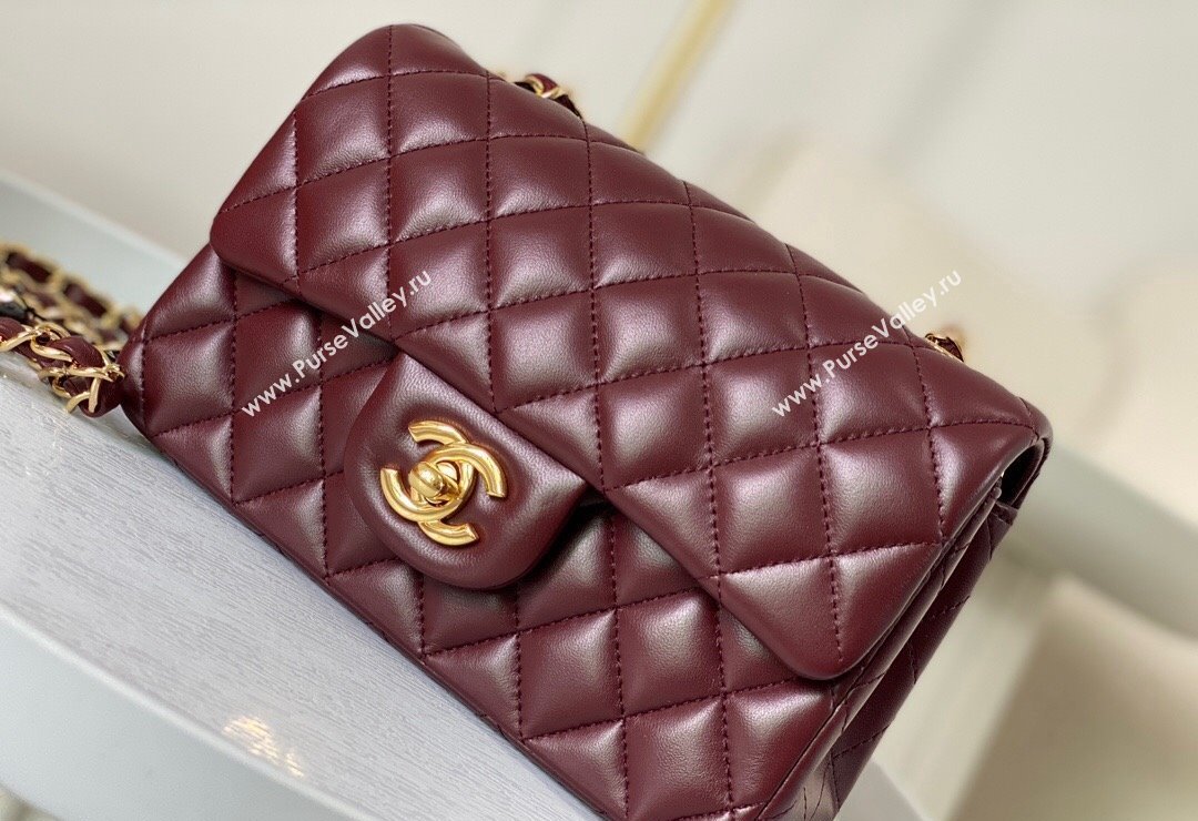 Chanel Lambskin Classic Mini Flap Bag A69900 Burgundy/Gold 2023 (sm-2312260135)