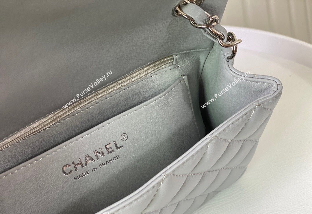 Chanel Lambskin Classic Mini Flap Bag A69900 Light Grey/Silver 2023 (sm-2312260141)