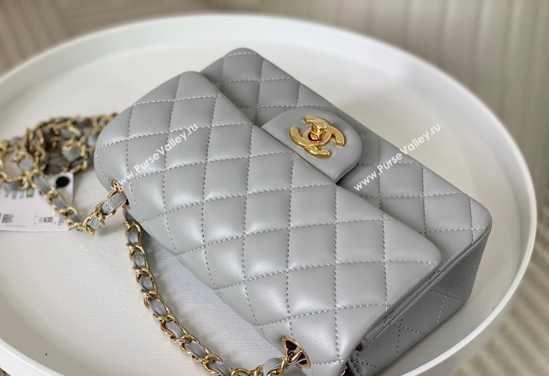 Chanel Lambskin Classic Mini Flap Bag A69900 Light Grey/Gold 2023 (sm-2312260142)