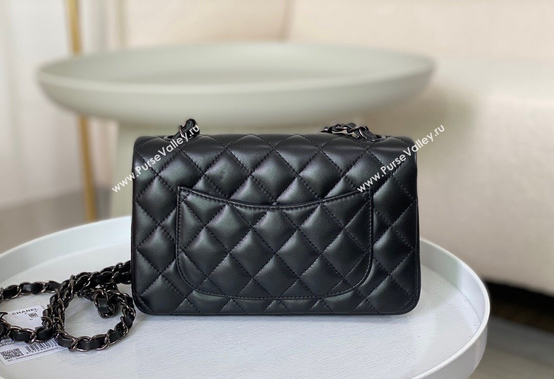 Chanel Lambskin Classic Mini Flap Bag A69900 Black/Gunmetal 2023 (sm-2312260157)