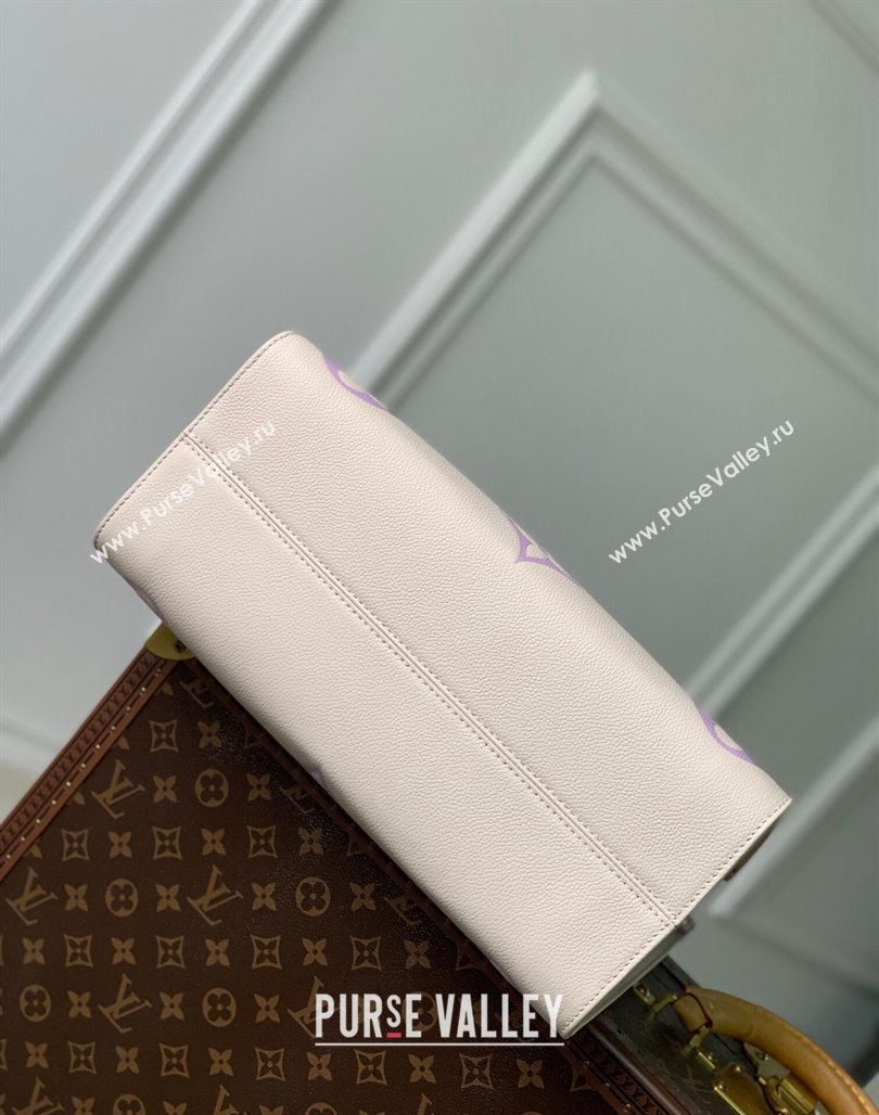 Louis Vuitton OnTheGo MM Tote Bag in Bicolor Empreinte Monogram Leather M45497 White/Purple 2023 (KI-231227068)