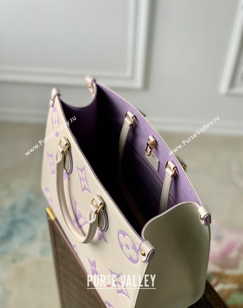 Louis Vuitton OnTheGo MM Tote Bag in Bicolor Empreinte Monogram Leather M45497 White/Purple 2023 (KI-231227068)