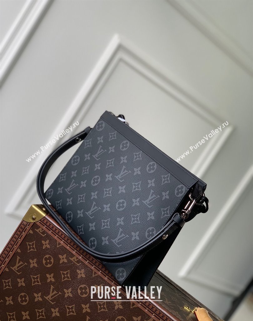 Louis Vuitton Toiletry Pouch with Chain in Monogram Canvas Black 2023 M47542 (KI-231227077)