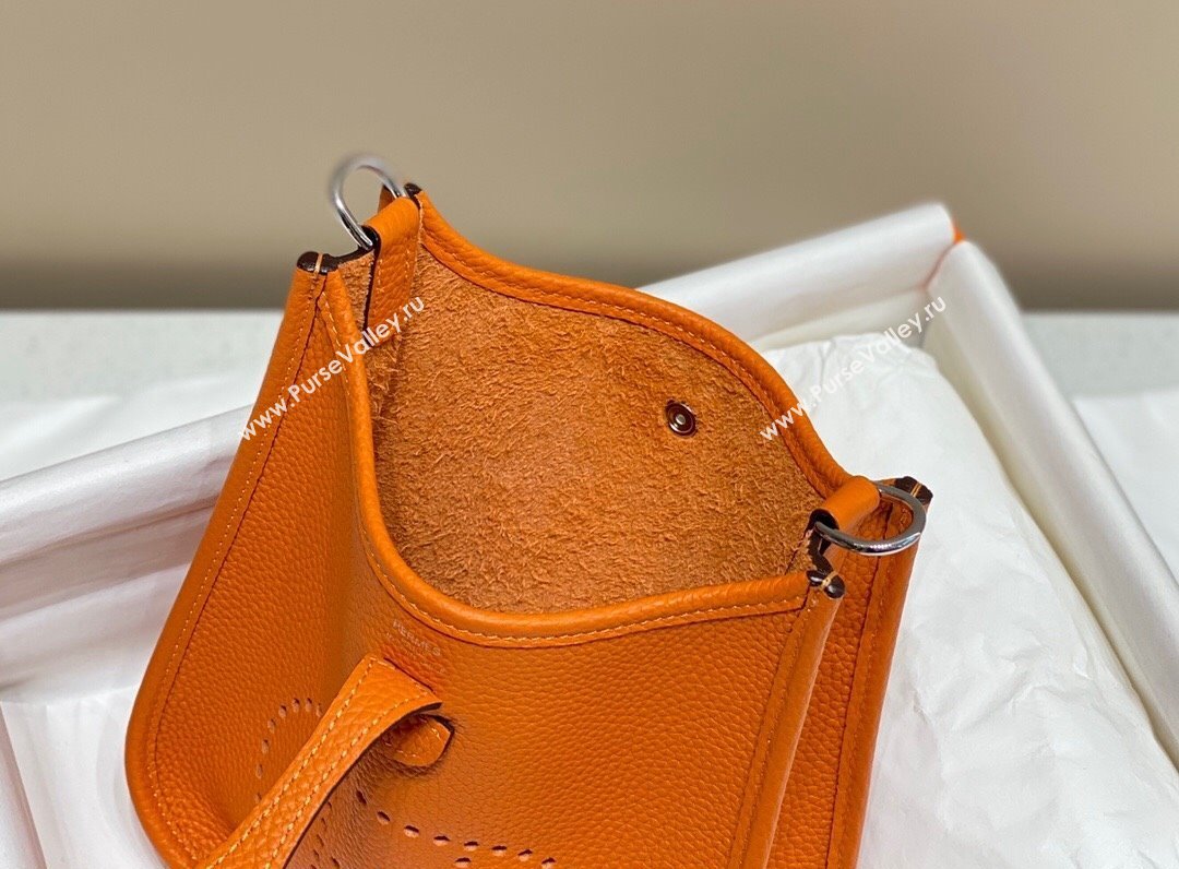 Hermes Evelyne Mini Bag 18cm in Togo Calfskin Fire Orange 2025 0118 (FL-250118023)