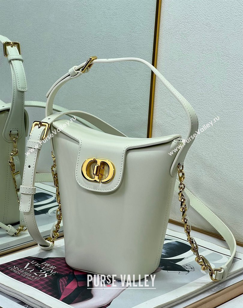 Dior 30 Montaigne Dior Amber Mini Bucket Bag in Calfskin White 2023 8833 (XXG-231228097)