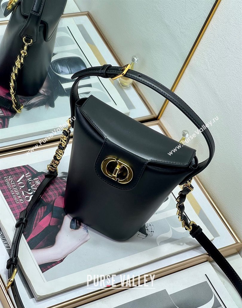 Dior 30 Montaigne Dior Amber Mini Bucket Bag in Calfskin Black 2023 8833 (XXG-231228098)