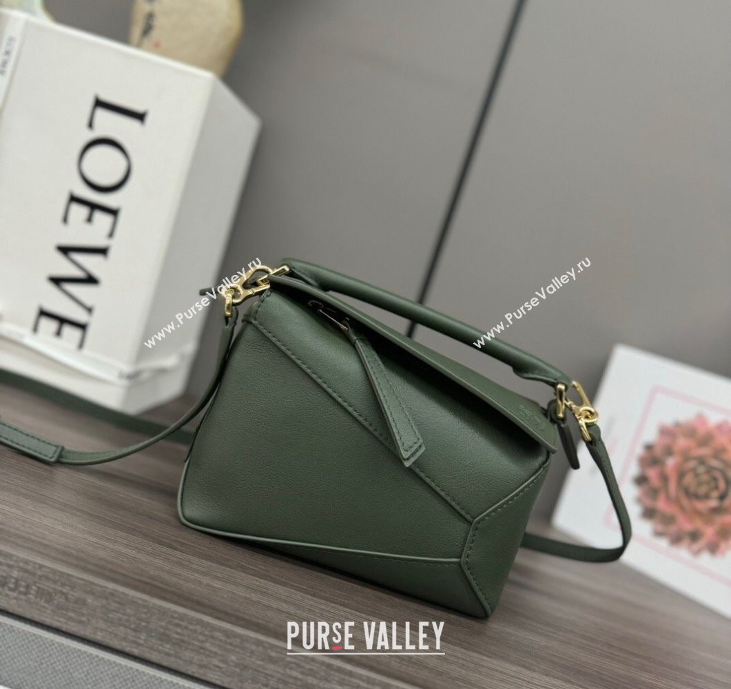 Loewe Mini Puzzle Edge bag in Grained Calfskin Green 2023 062312 (Ys-231229114)