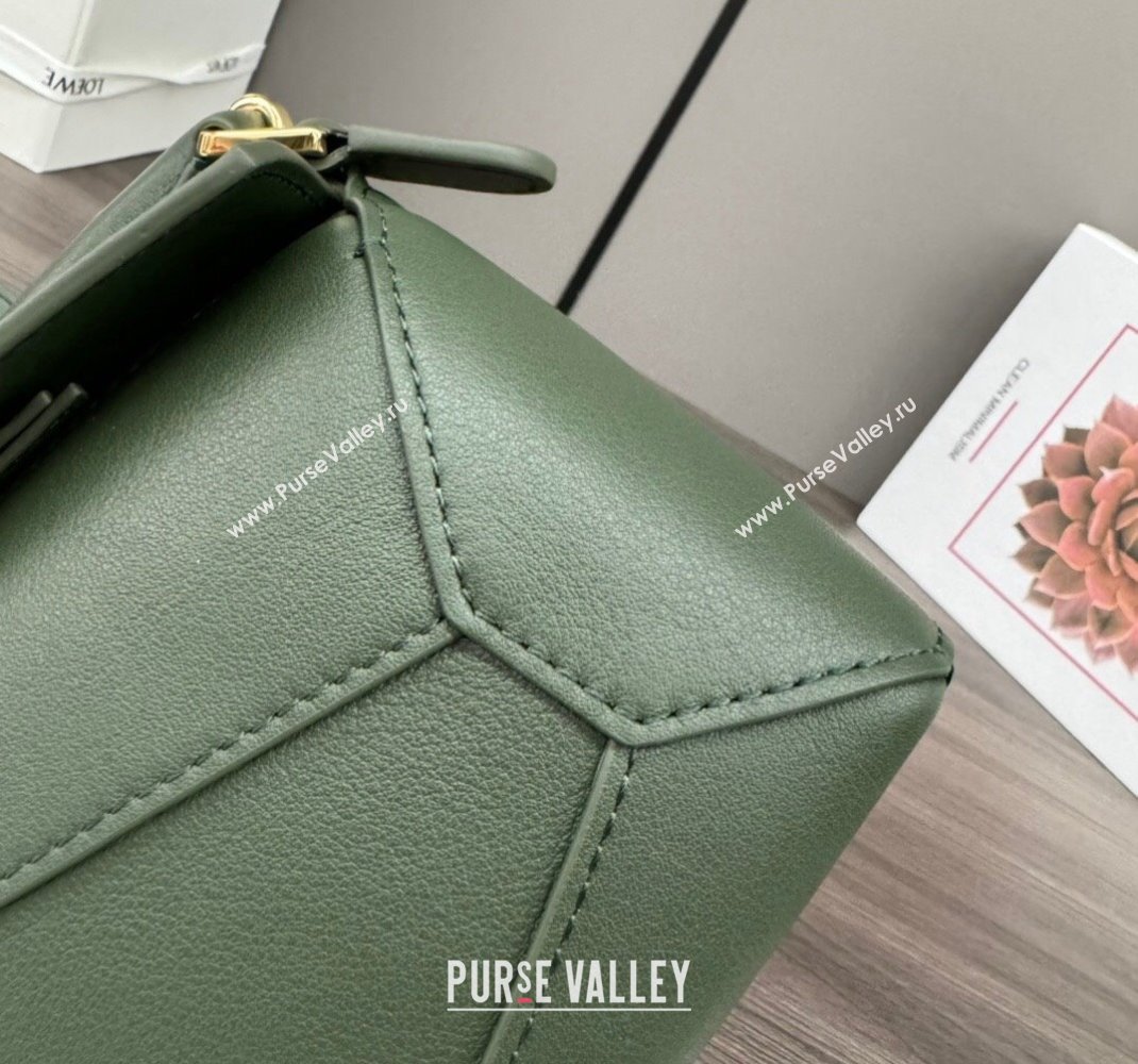 Loewe Mini Puzzle Edge bag in Grained Calfskin Green 2023 062312 (Ys-231229114)