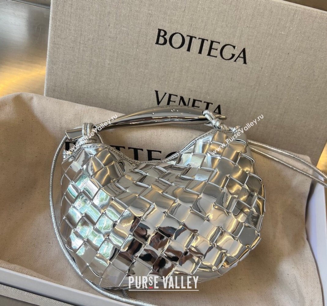 Bottega Veneta Mini Sardine Bag in Intrecciato Laminated Leather Silver 2023 744267 (WT-231226003)