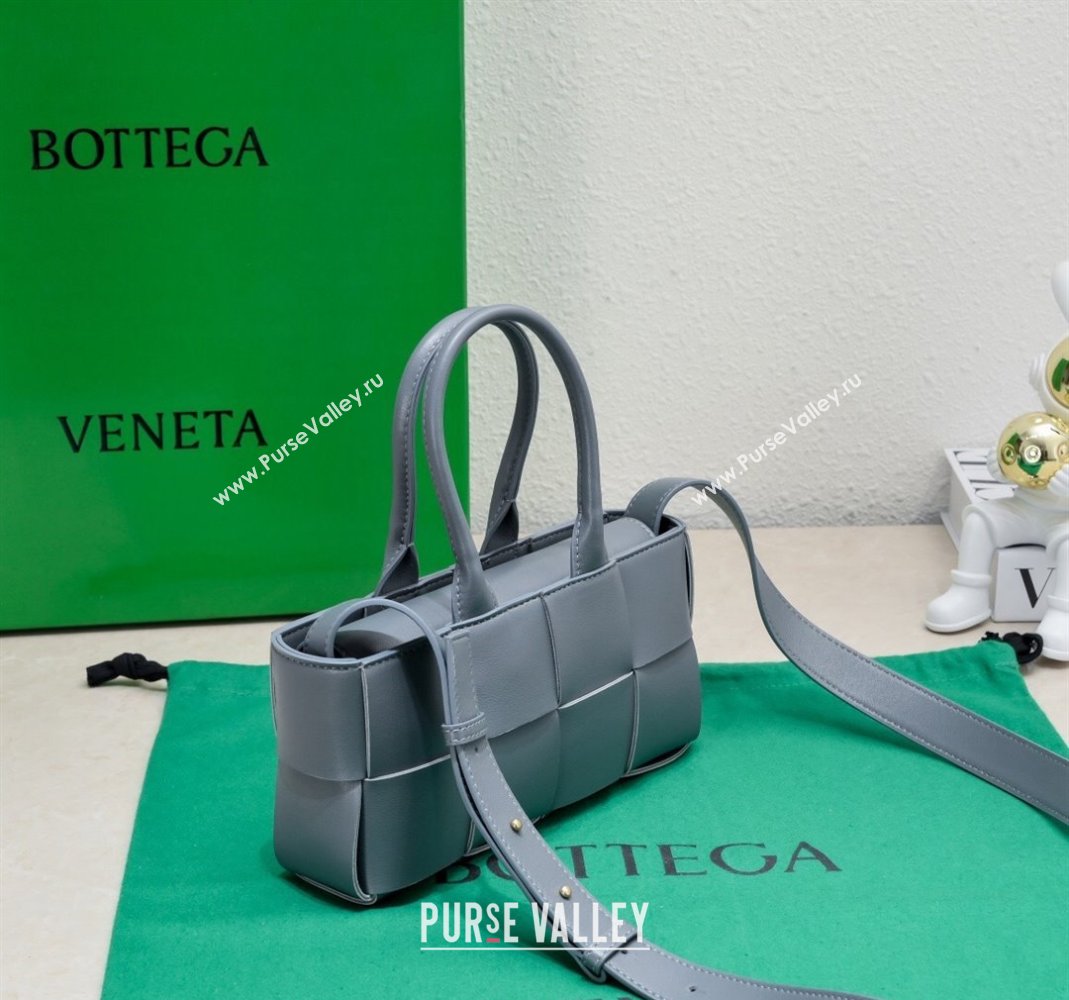 Bottega Veneta Mini East-West Arco Tote Bag in Intrecciato Leather Thunder Grey 2023 776778 (WT-231226005)