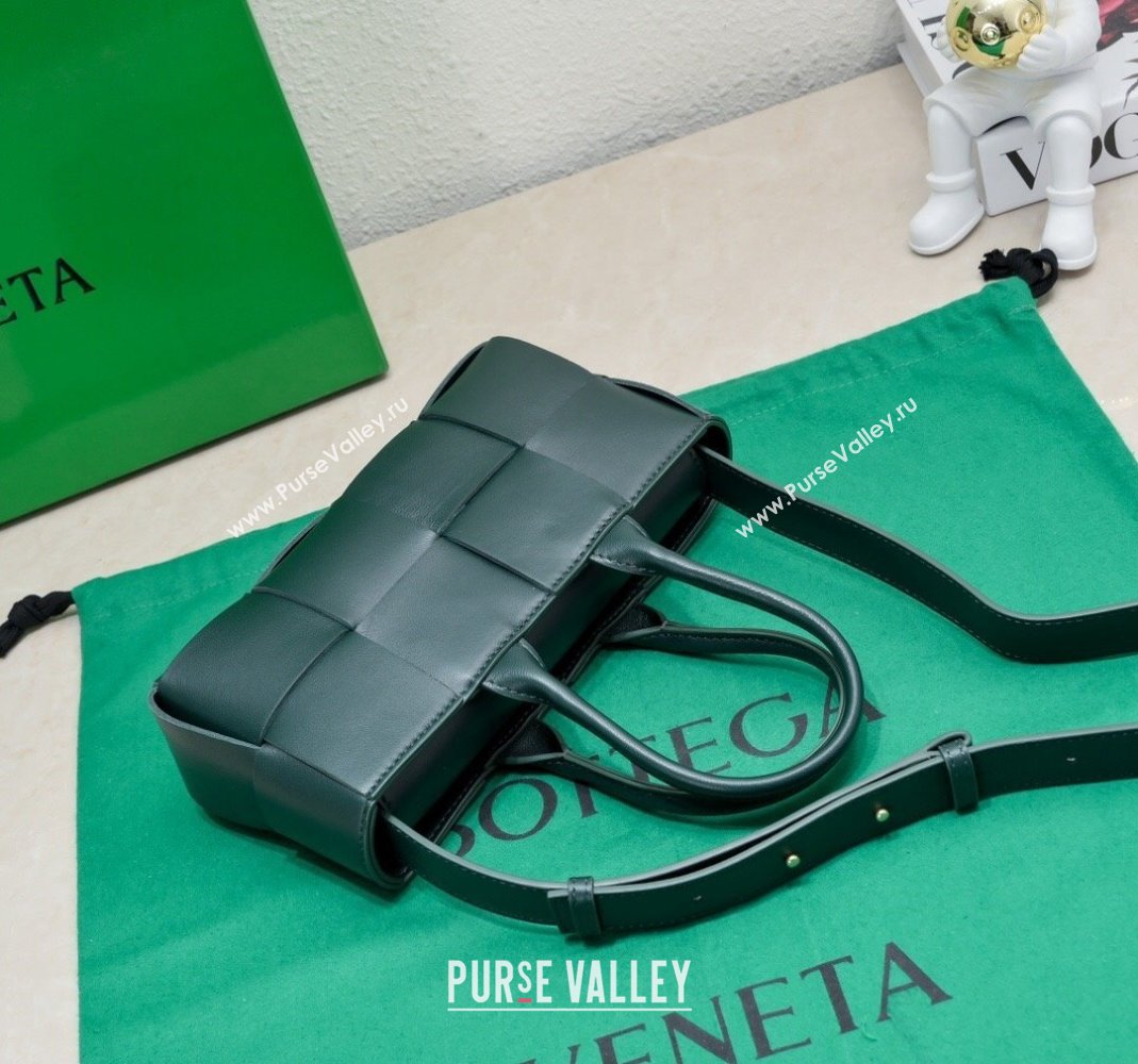 Bottega Veneta Mini East-West Arco Tote Bag in Intrecciato Leather Emerald Green 2023 776778 (WT-231226007)