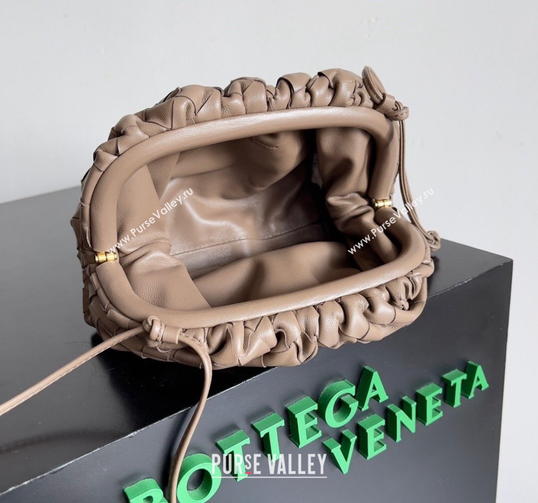 Bottega Veneta Mini Pouch Bag in Wide Intrecciato Leather Taupe Beige 2023 585852 (YX-231226012)