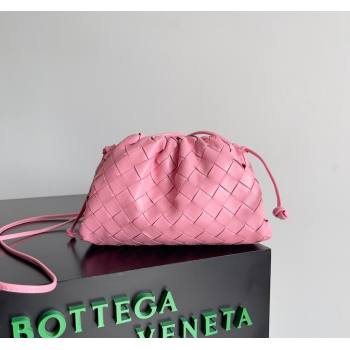 Bottega Veneta Mini Pouch Bag in Wide Intrecciato Leather Light Pink 2023 585852 (YX-231226014)