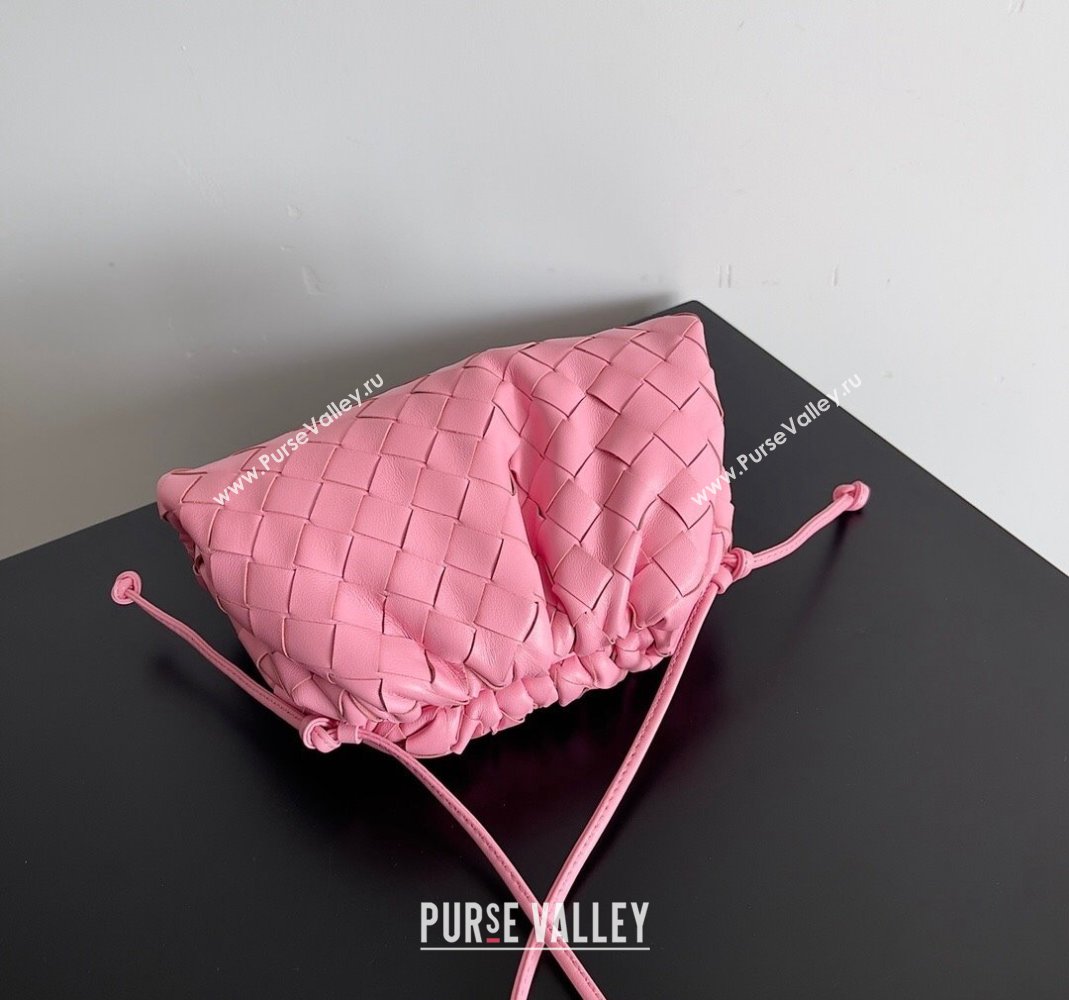 Bottega Veneta Mini Pouch Bag in Wide Intrecciato Leather Light Pink 2023 585852 (YX-231226014)