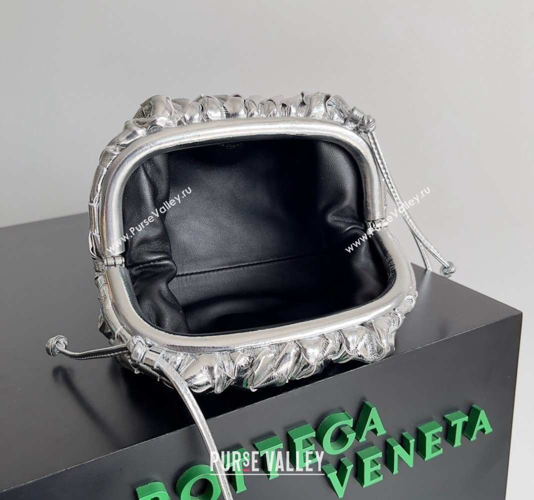 Bottega Veneta Mini Pouch Bag in Wide Intrecciato Leather Silver 2023 585852 (YX-231226015)