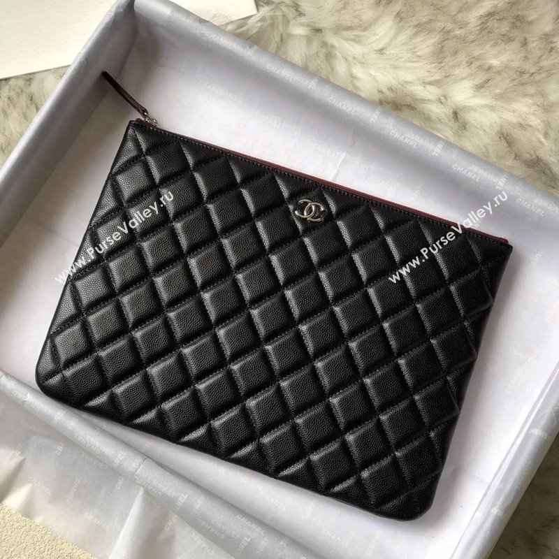 Chanel Quilted Grained Calfskin Pouch Black 2023 1226 (SSZ-231226068)