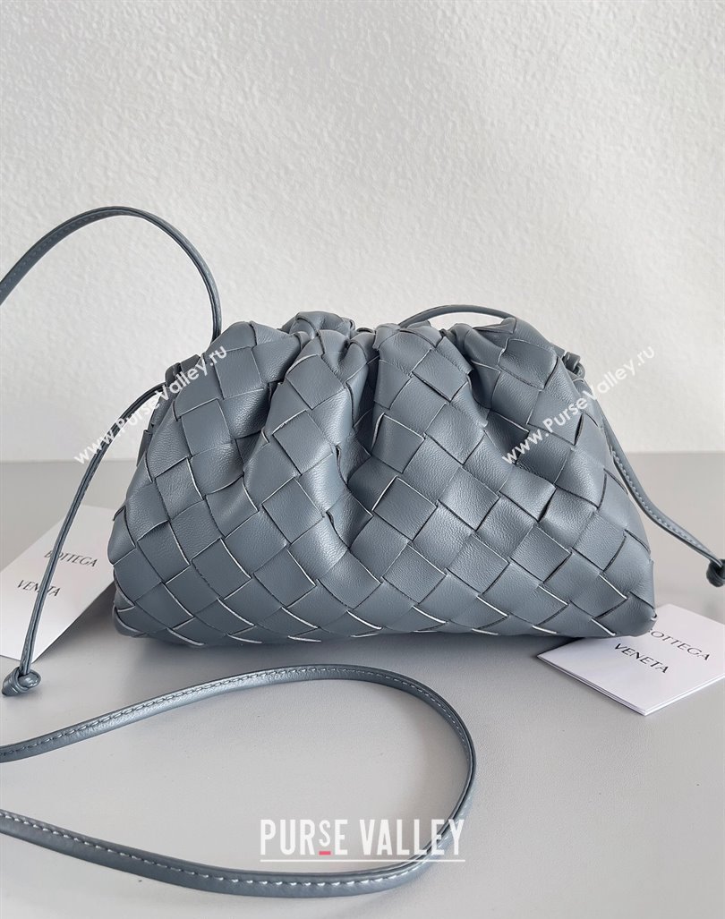 Bottega Veneta Mini Pouch Bag in Wide Intrecciato Leather Grey 2 2023 585852 (YX-231226020)