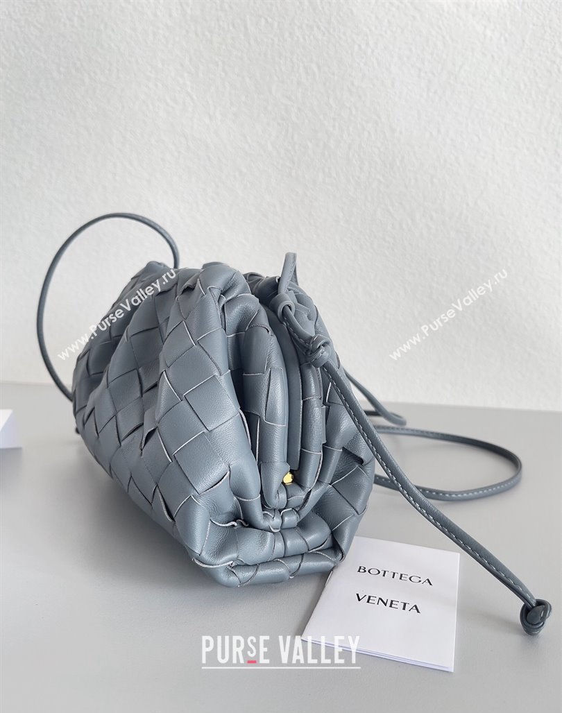 Bottega Veneta Mini Pouch Bag in Wide Intrecciato Leather Grey 2 2023 585852 (YX-231226020)