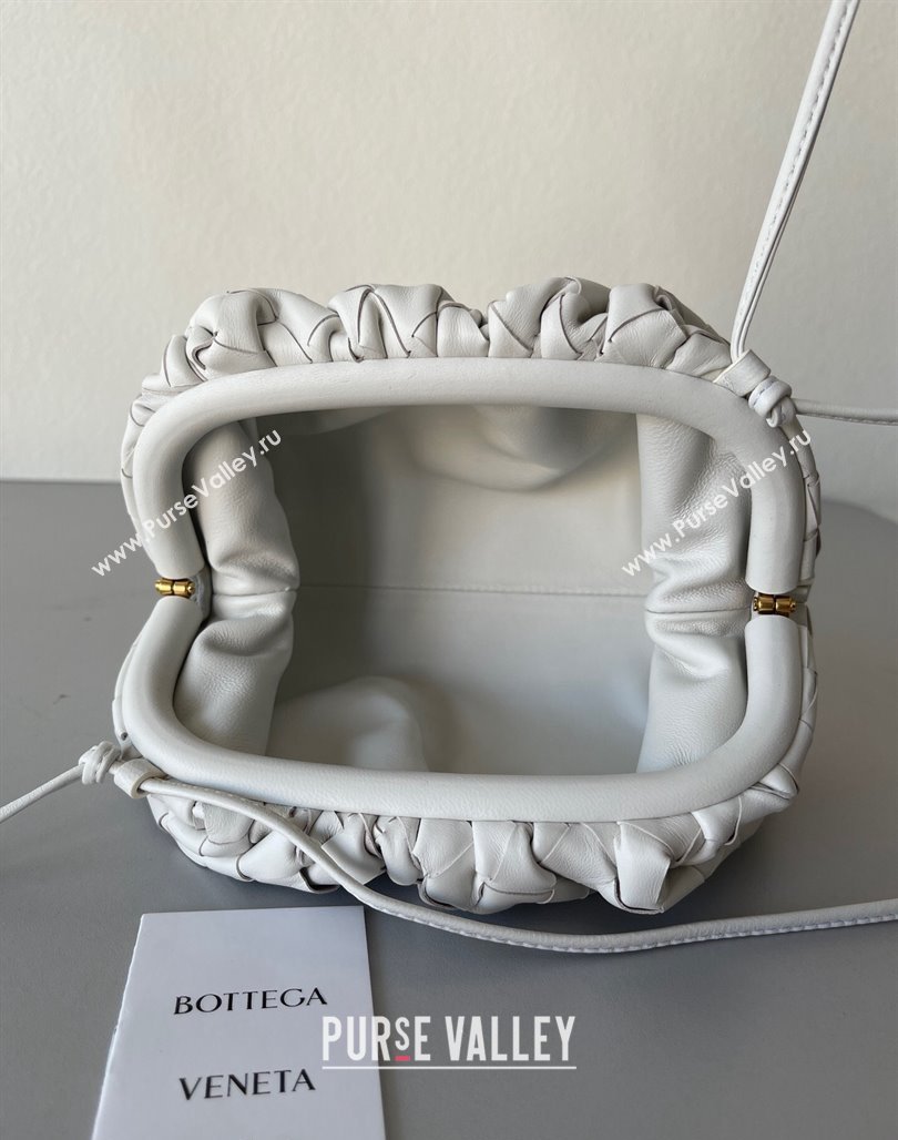 Bottega Veneta Mini Pouch Bag in Wide Intrecciato Leather White 2023 585852 (YX-231226022)