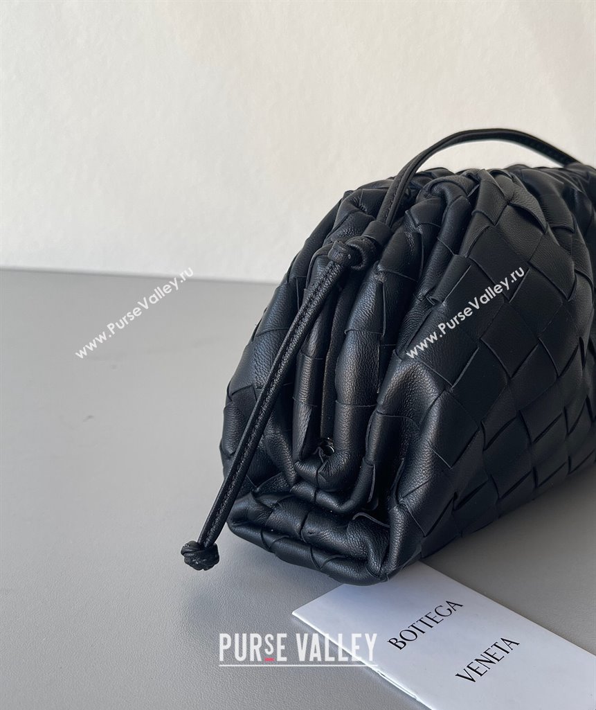 Bottega Veneta Mini Pouch Bag in Wide Intrecciato Leather Black 2023 585852 (YX-231226023)