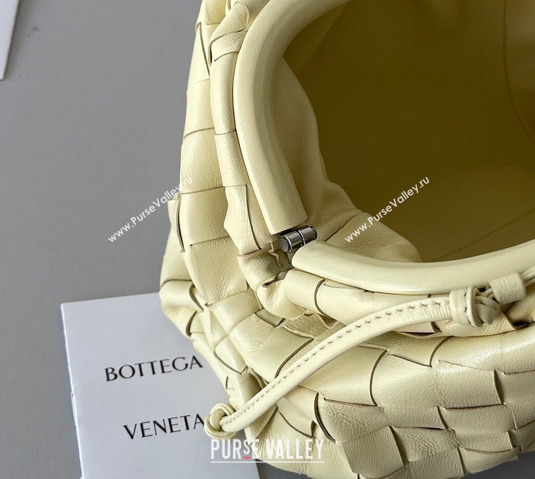 Bottega Veneta Mini Pouch Bag in Wide Intrecciato Leather Light Yellow 2023 585852 (YX-231226025)