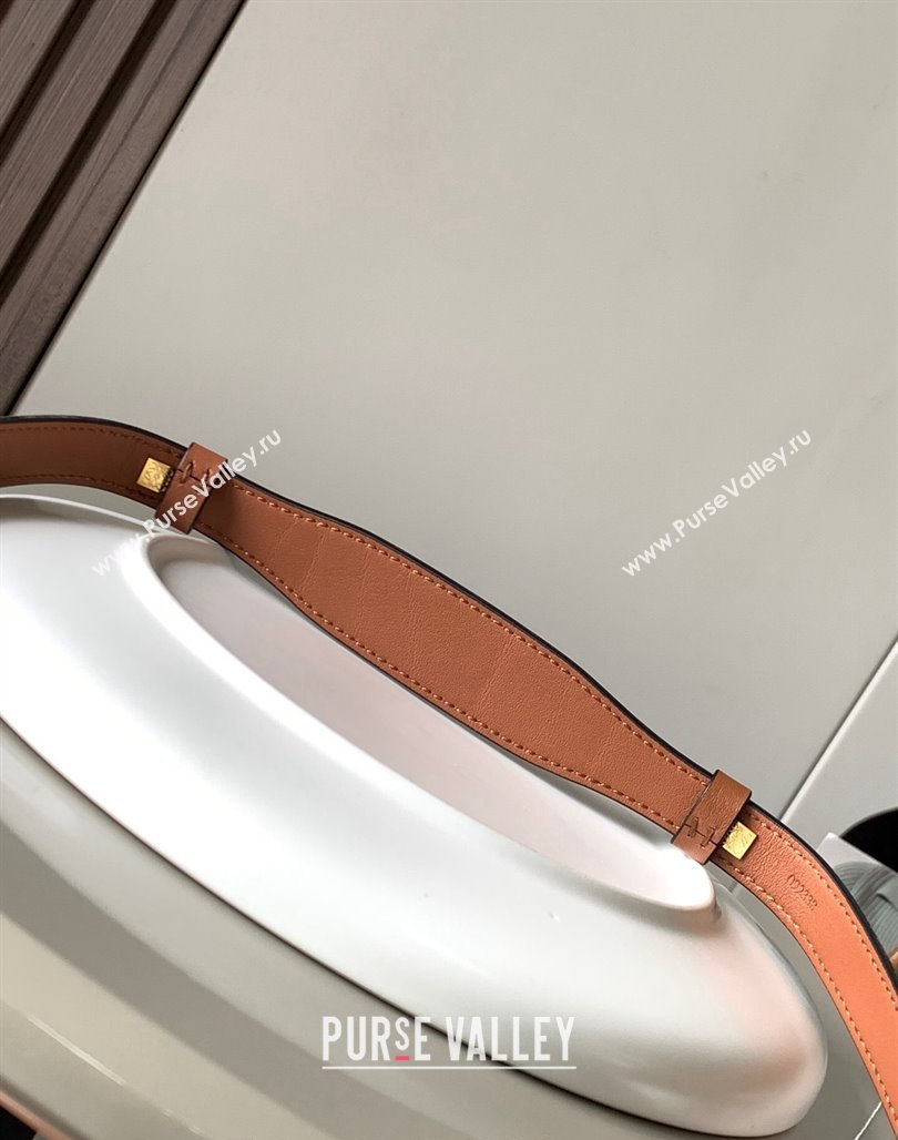 Loewe Branded short strap in classic calfskin 2x55.5cm 2023 (Ys-231229124)